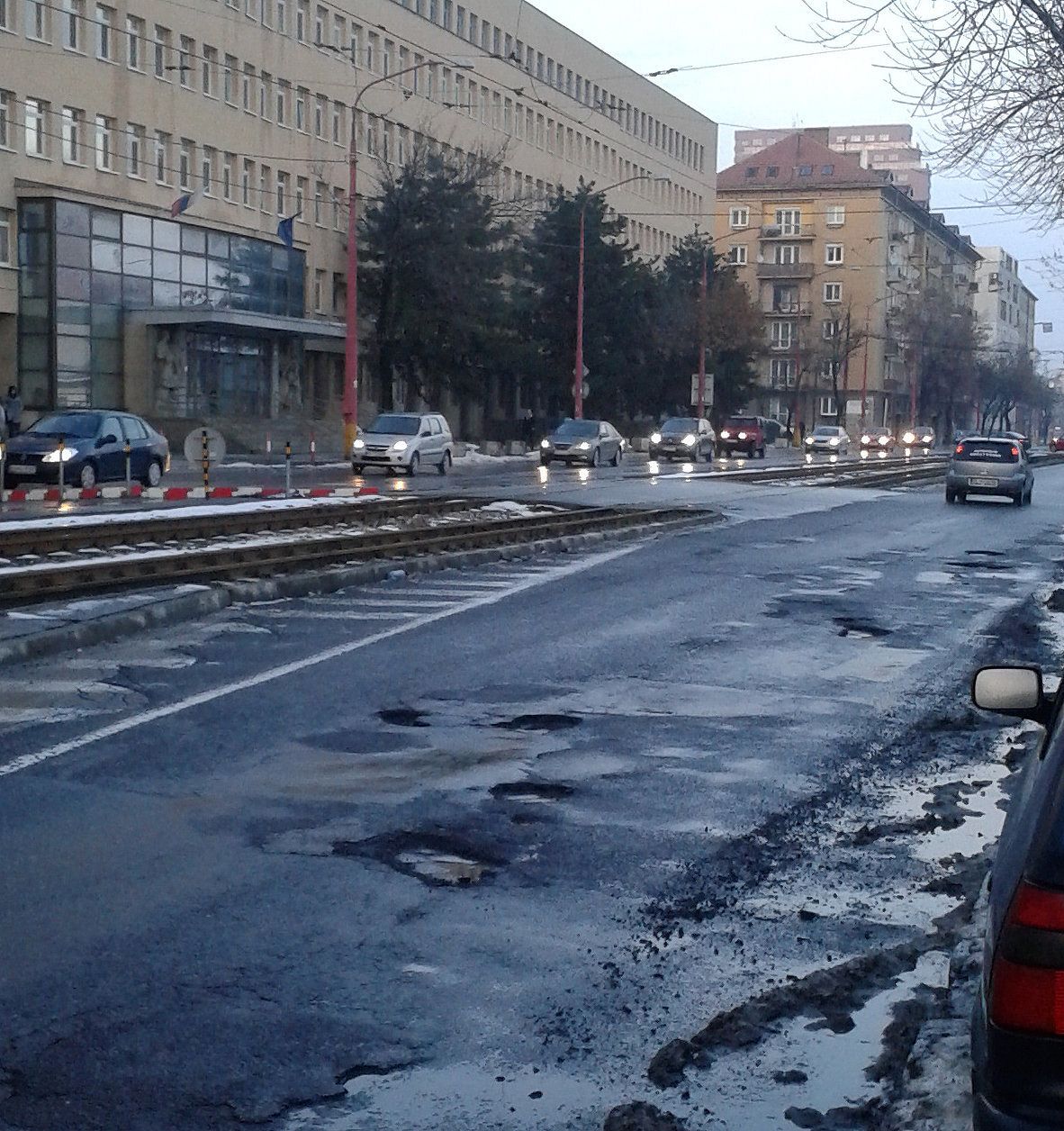 Račianska ulica v katastrofálnom stave, Nové Mesto, Bratislava ...