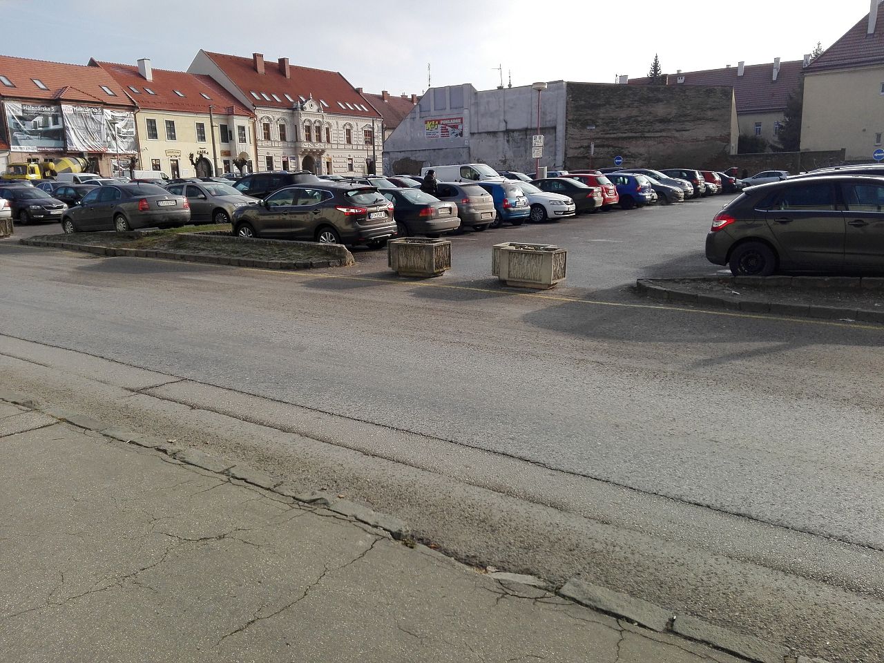 Parkovanie v meste, Stred, Trnava | Odkazprestarostu.sk