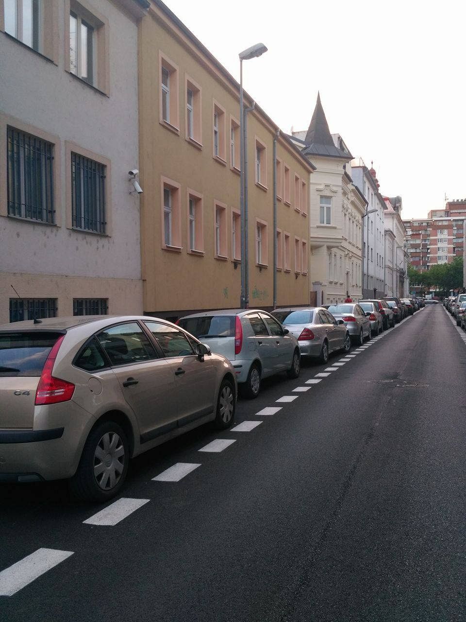 Rezidenčné parkovanie Moskovská, Staré Mesto, Bratislava ...