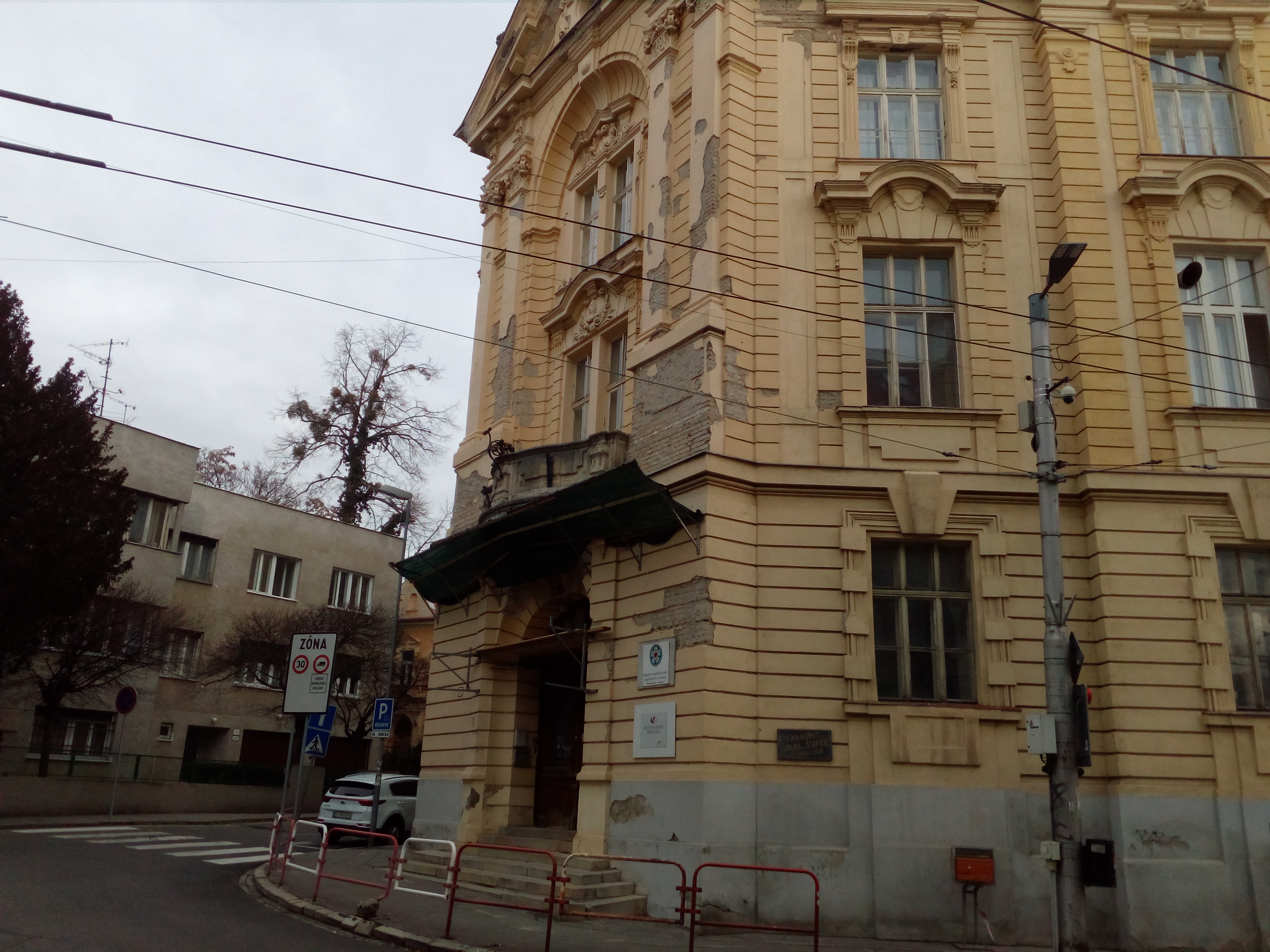 Palisády-stavby a budovy-zlý stav budovy, Staré Mesto, Bratislava |  Odkazprestarostu.sk